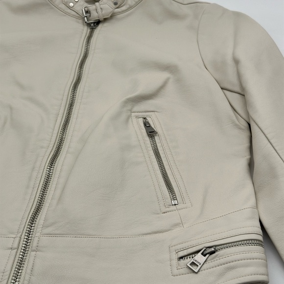 Women's Faux Leather Racer Jacket Levi's medium NWT - Picture 2 of 12